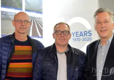 Jeroen van Leeuwen, André Funk (AgrowTec) en Eric van der Klauw van AgrowSer gespot in hal 8.1, dit jaar op de beurs tot ‘glastuinbouwtechniekhal’ omgedoopt. 